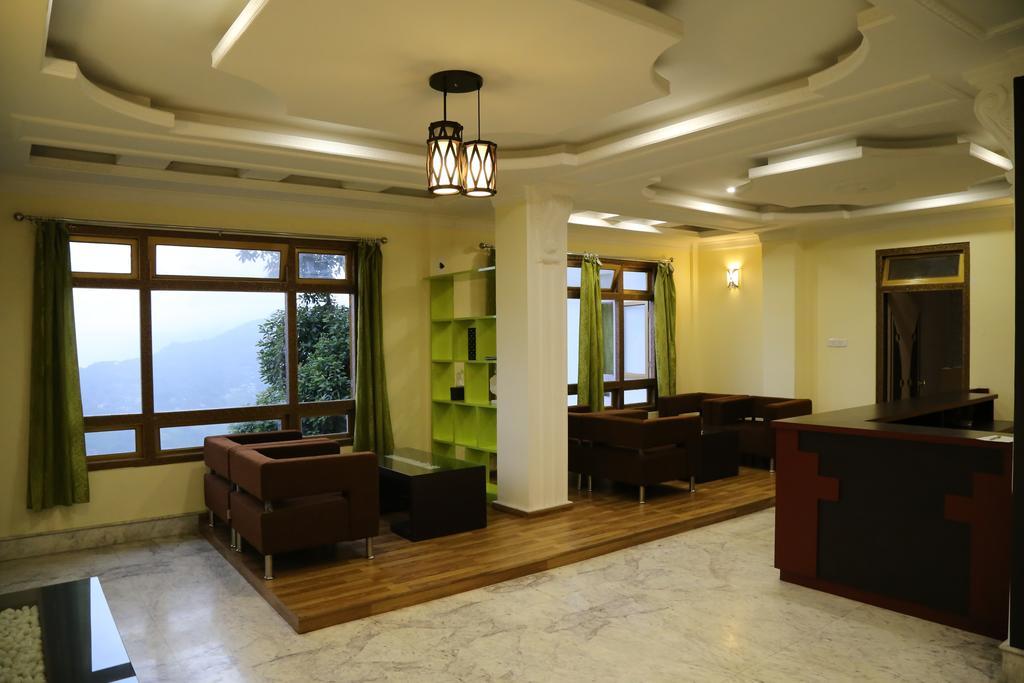 Golden Star Continental & Spa Hotell Gangtok Exteriör bild